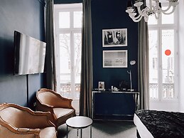 Royal Hotel