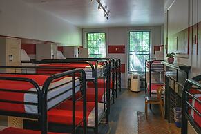 Chicago Getaway Hostel