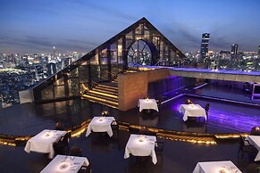 Tower Club at lebua