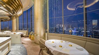 Tower Club at lebua