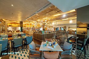 Crimson Resort and Spa Mactan