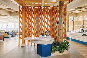 Crimson Resort and Spa Mactan