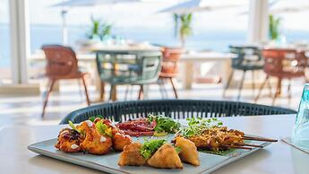 Crimson Resort and Spa Mactan