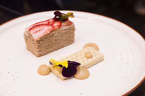 Courtyard by Marriott St. Petersburg Center