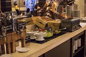 Courtyard by Marriott St. Petersburg Center