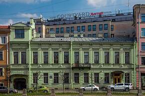 Courtyard by Marriott St. Petersburg Center