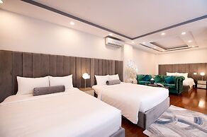 Adora Hotel