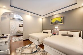 Adora Hotel