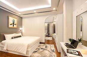 Adora Hotel