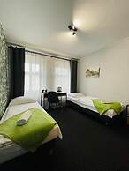 Boogie Deluxe Old Town