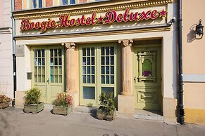 Boogie Deluxe Old Town