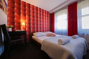 Boogie Deluxe Old Town