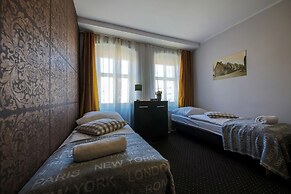 Boogie Deluxe Old Town