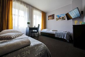 Boogie Deluxe Old Town