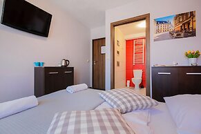 Boogie Deluxe Old Town