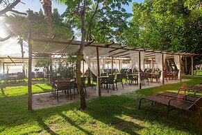 Nauticomar Resort All Inclusive & Beach Club