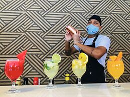 Nauticomar Resort All Inclusive & Beach Club