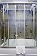 Tugcu Hotel Select