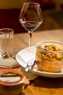 HOTEL-RESTAURANT SAINT JAMES.