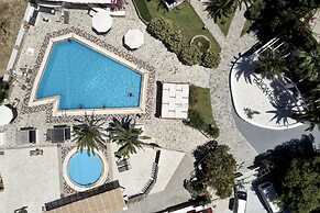 Dionysos Sea Side Resort