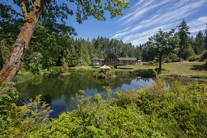 A Hidden Haven & Water Garden Cottages