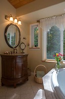 A Hidden Haven & Water Garden Cottages