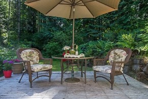 A Hidden Haven & Water Garden Cottages