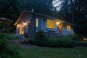 A Hidden Haven & Water Garden Cottages