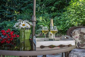 A Hidden Haven & Water Garden Cottages