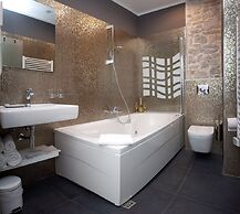 Authentic Luxury Rooms