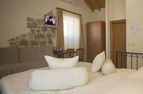 Authentic Luxury Rooms