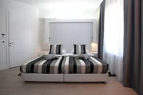 Authentic Luxury Rooms