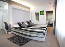 Authentic Luxury Rooms