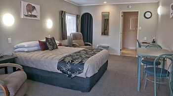 Sport of Kings Motel