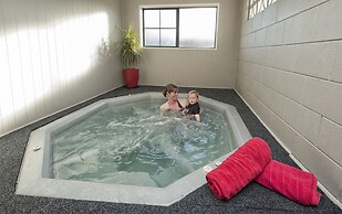 Sport of Kings Motel