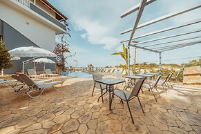 Zante Calinica Hotel