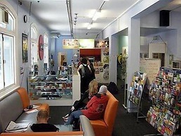 Surf 'N' Snow Backpackers - Hostel