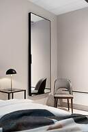 Enter St. Elisabeth Hotel