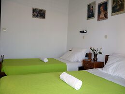 Villa Helen's Apartments