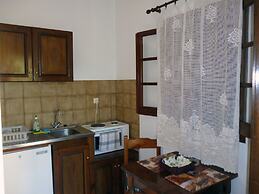 Villa Helen's Apartments