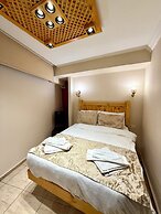 Magnificent Hotel