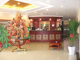 Green Tree Inn Zhenjiang Zhongyang Street RT-MART