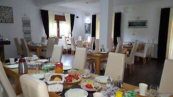 House Tina - Bed and Breakfast