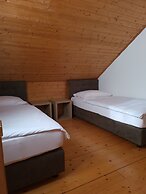 House Tina - Bed and Breakfast