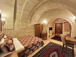 Stone House Cave Hotel