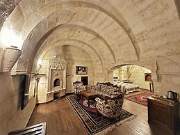 Stone House Cave Hotel