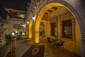 Stone House Cave Hotel