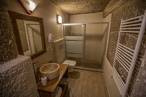 Stone House Cave Hotel