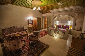 Stone House Cave Hotel