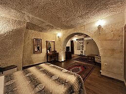 Stone House Cave Hotel